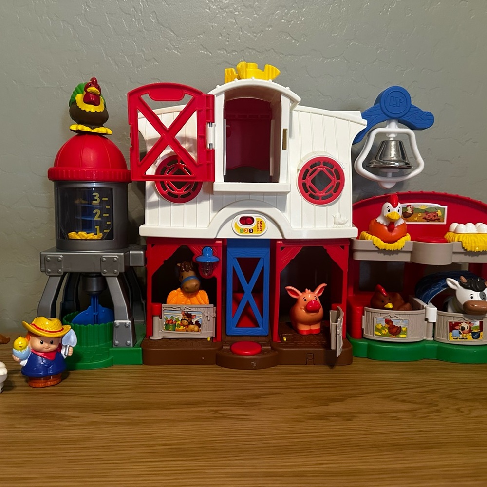 Fisher-Price Little People Farm Playset with Animals & Farmer - Picture 2 of 5